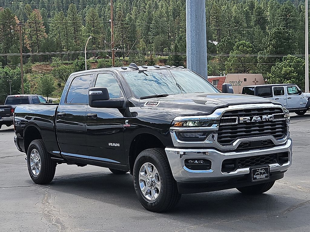 2025 Ram 2500 BIG HORN CREW CAB 4X4 6'4 BOX