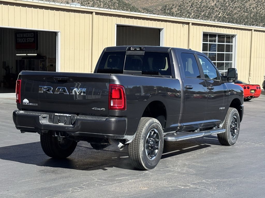 New 2025 Ram 2500 LARAMIE CREW CAB 4X4 6'4 BOX Pickup