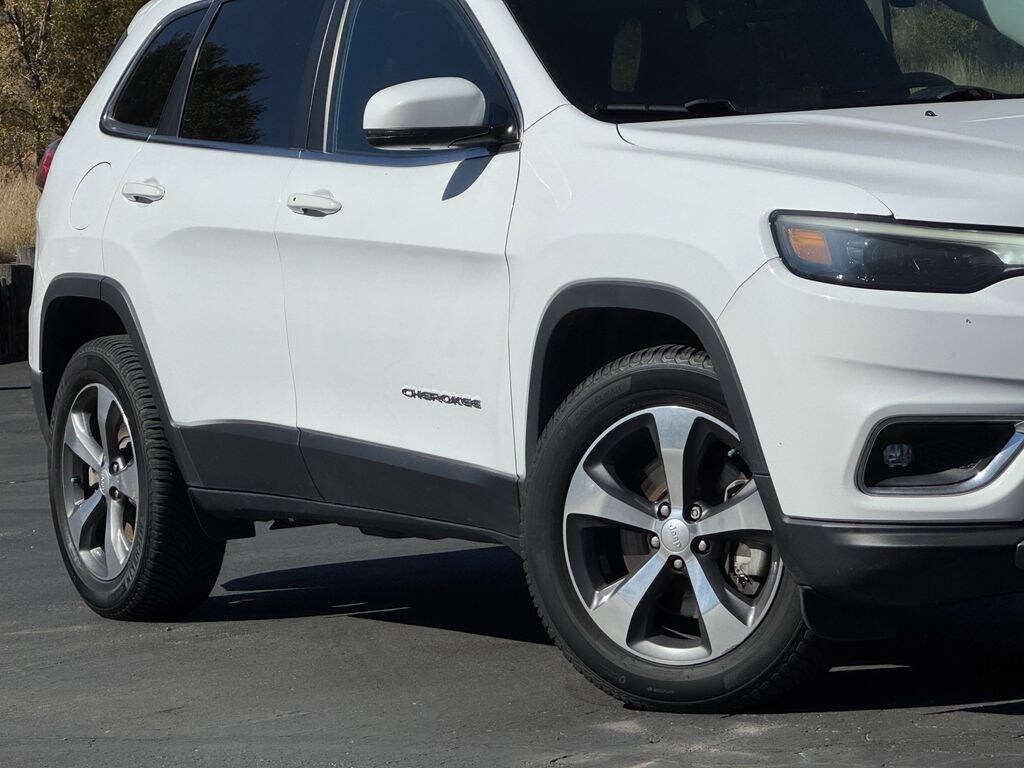 Used 2019 Jeep Cherokee Limited SUV