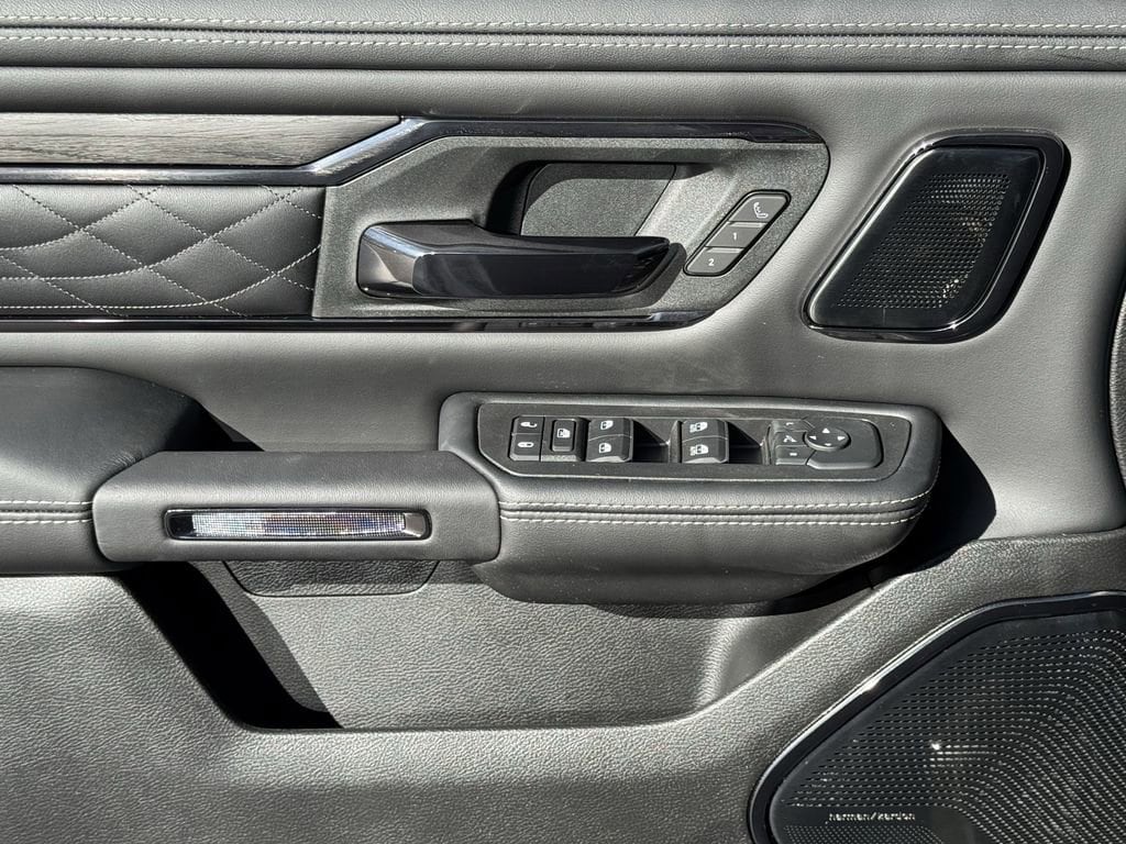 2026 RAM 1500 Limited - Photo 21