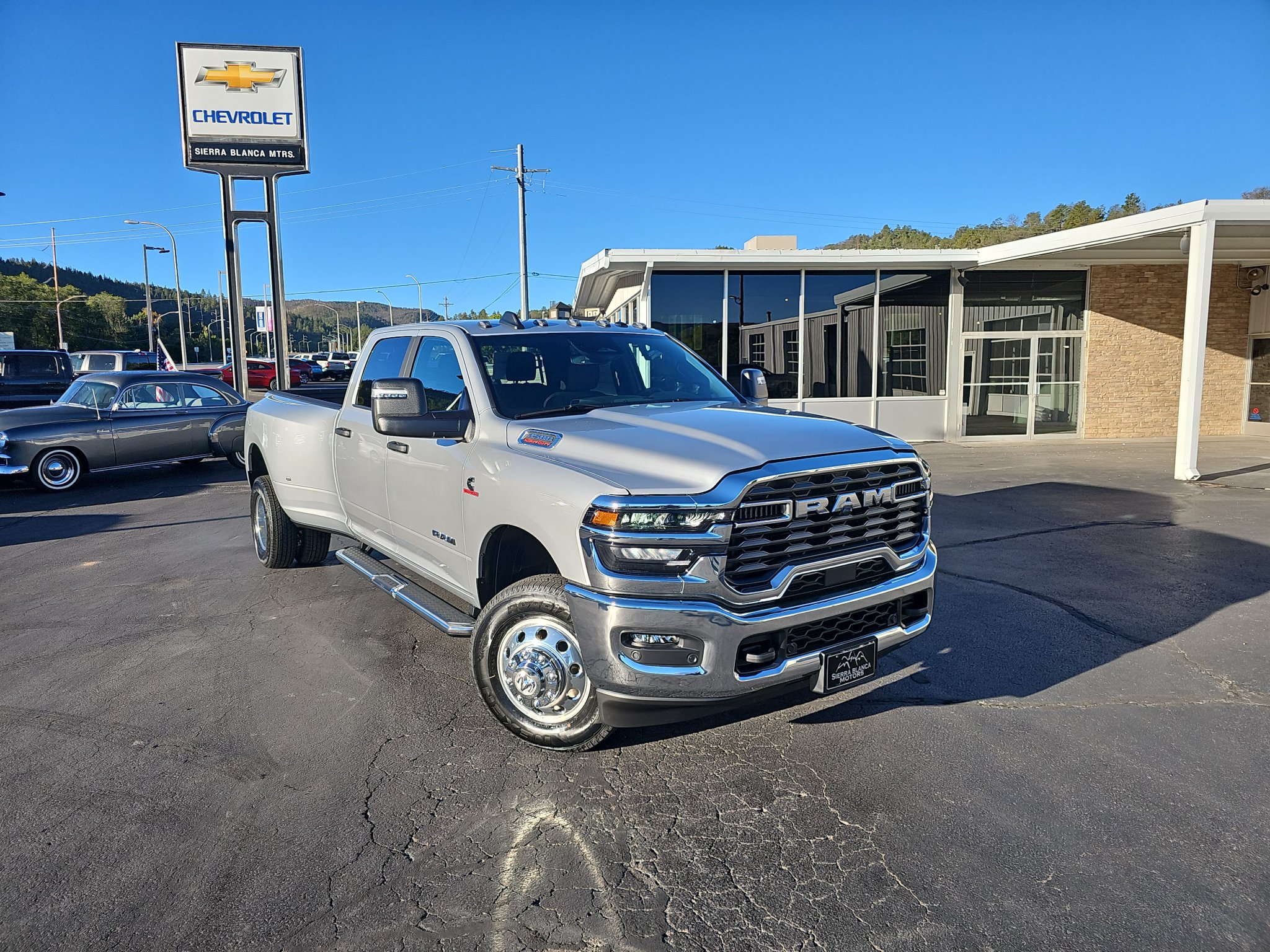 2027 RAM 3500 Pickup Big Horn