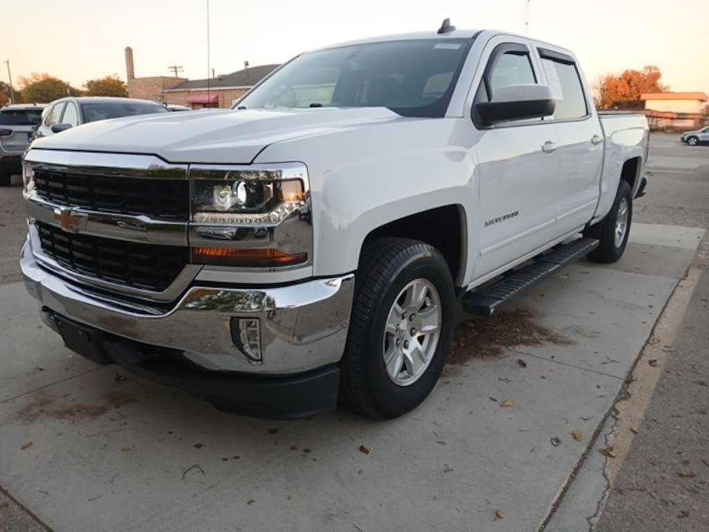 Used 2018 Chevrolet Silverado 1500 LT Truck Crew Cab