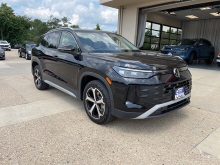 2025 Volkswagen Tiguan 2.0T SE SUV