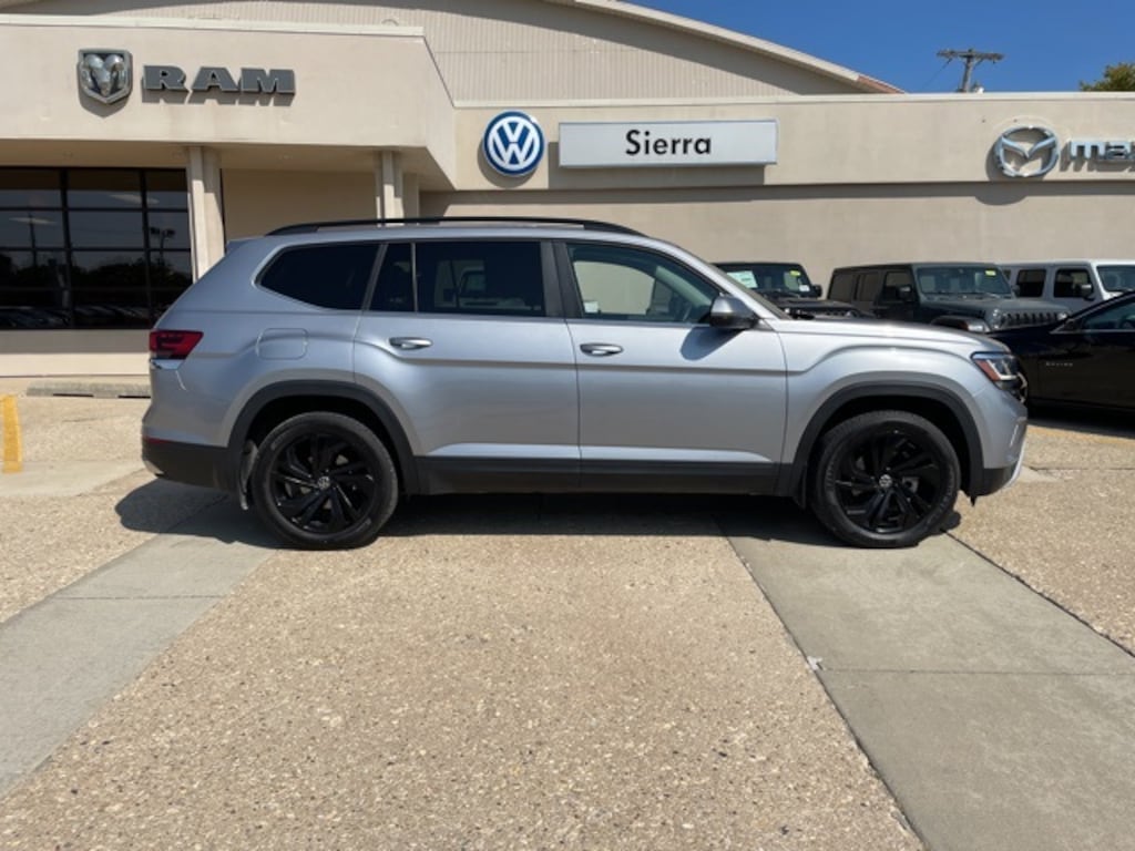 Certified 2022 Volkswagen Atlas 3.6L V6 SE w/Technology SUV