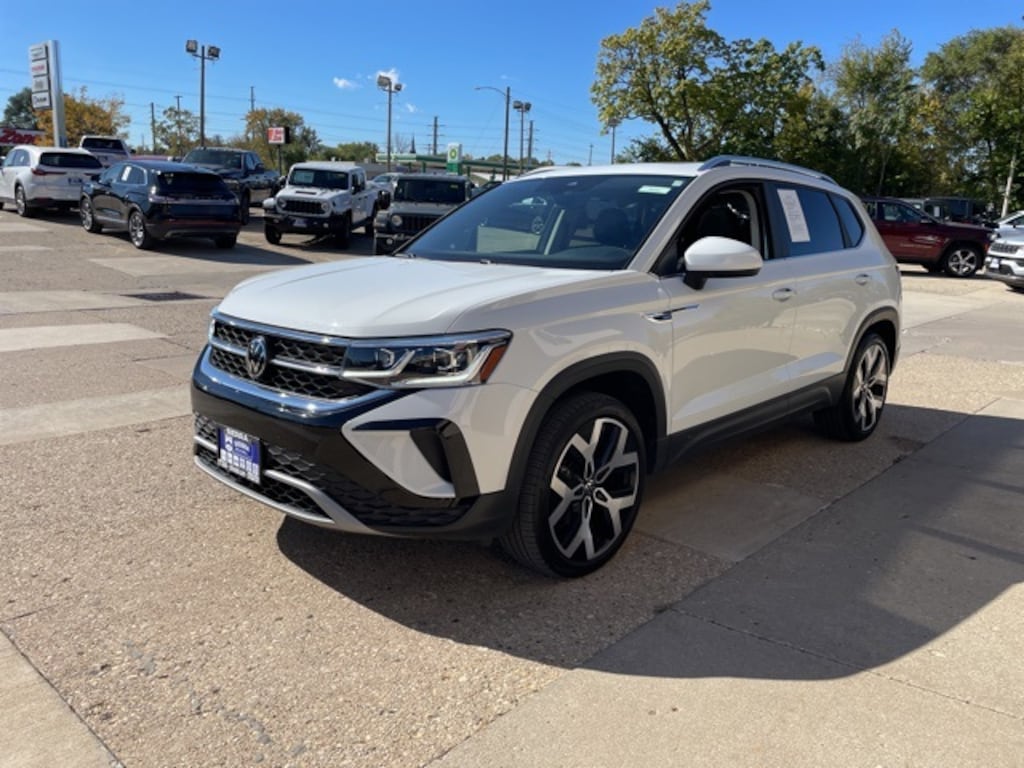 Used 2023 Volkswagen Taos 1.5T SEL SUV