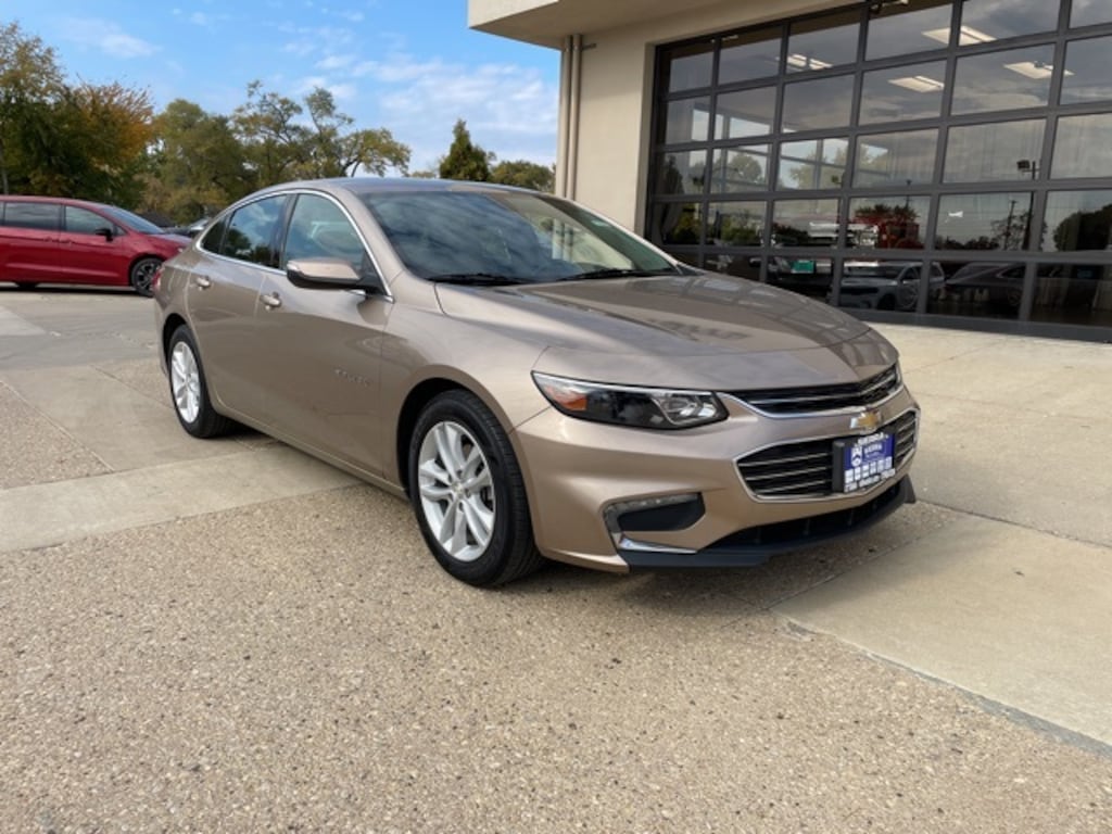 Used 2018 Chevrolet Malibu LT Sedan