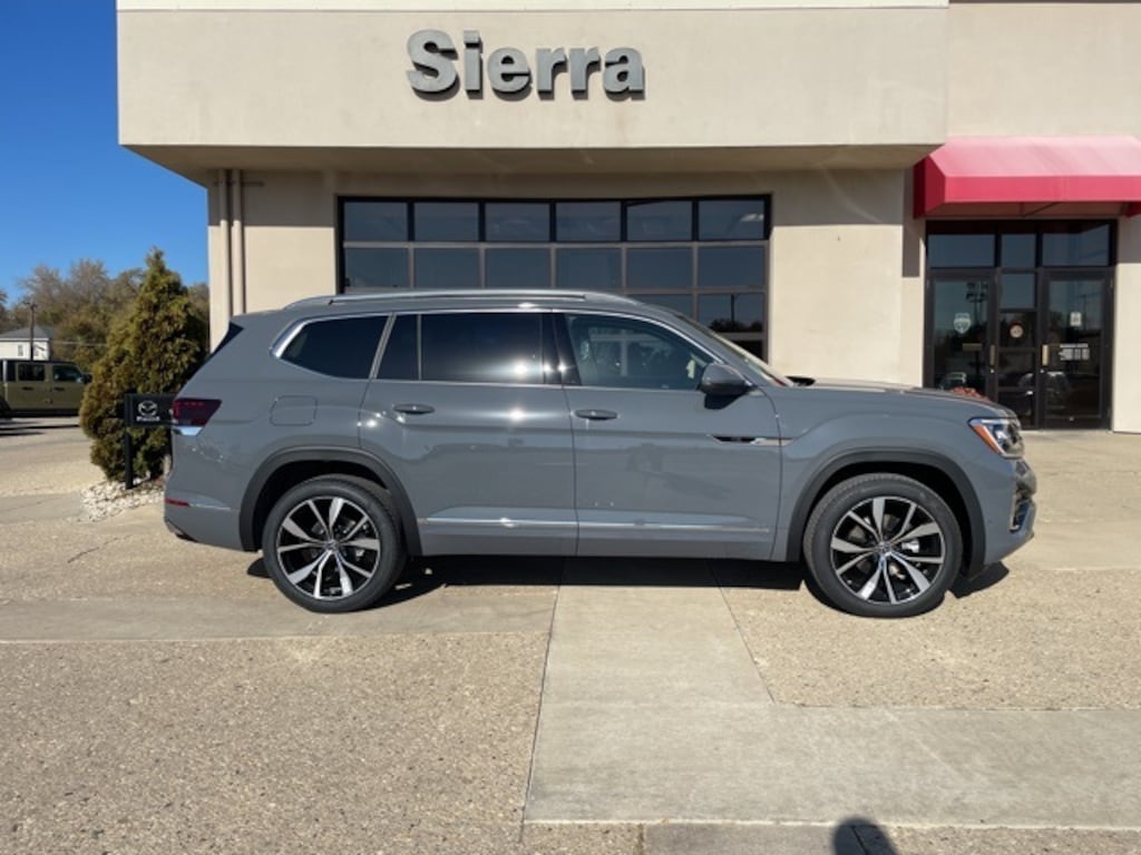 New 2026 Volkswagen Atlas 2.0T SEL Premium R-Line SUV