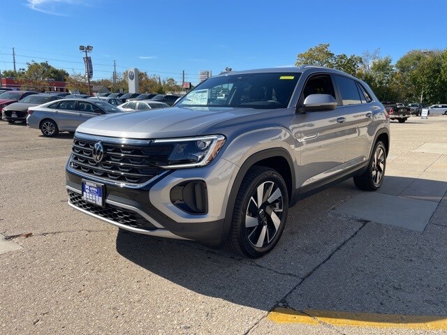 2026 Volkswagen Atlas Cross Sport SE Technology photo 2