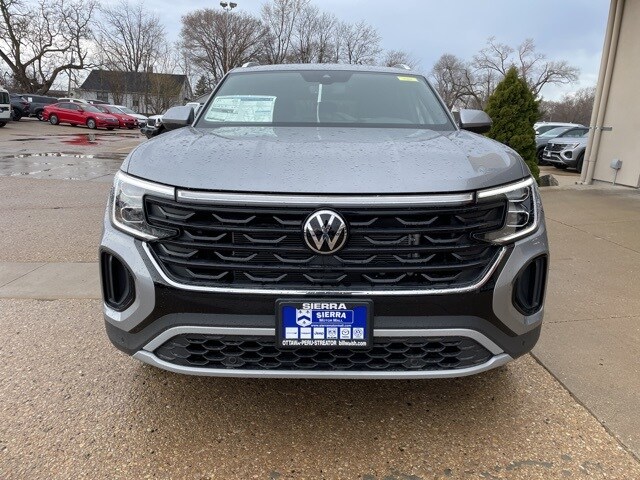 2025 Volkswagen Atlas Cross Sport SE Technology photo 3