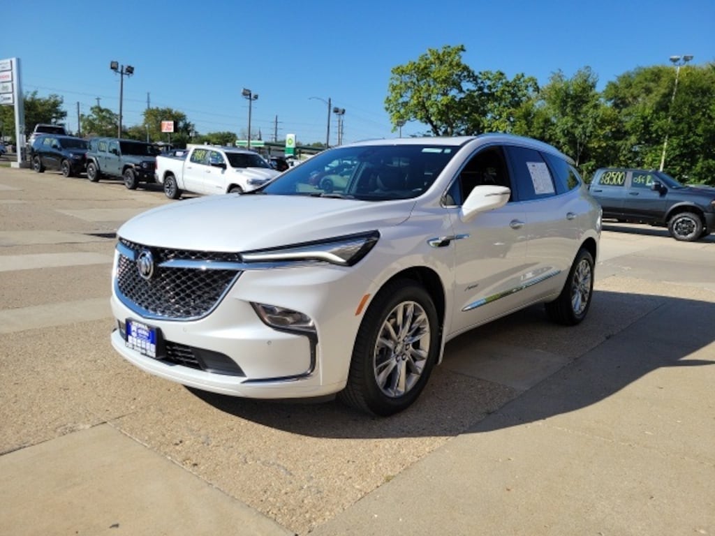 Used 2023 Buick Enclave Avenir SUV