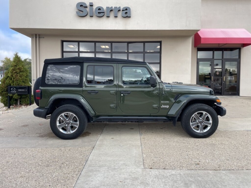 Used 2022 Jeep Wrangler Unlimited Sahara SUV