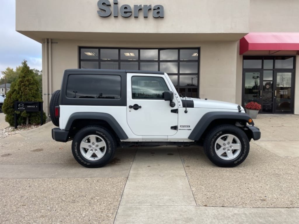 Used 2018 Jeep Wrangler JK Sport 4x4 SUV