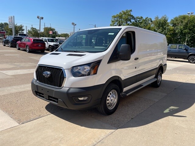 2023 Ford Transit photo 2