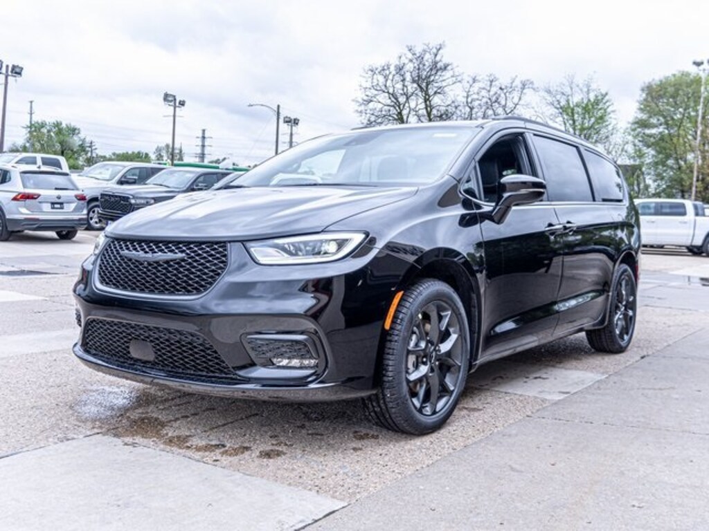 New 2024 Chrysler Pacifica TOURING L AWD For Sale Dodge