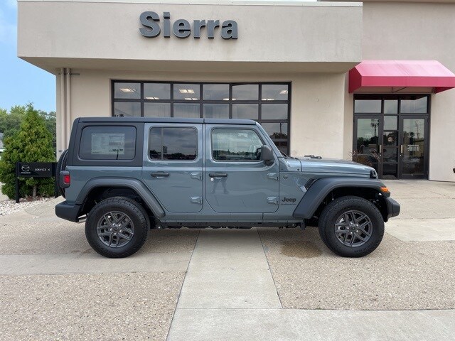 2025 Jeep Wrangler Sport S photo 4