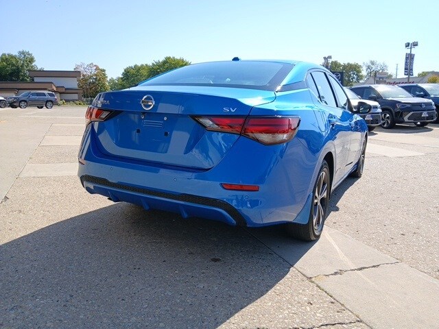 2022 Nissan Sentra SV photo 4