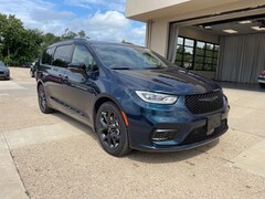 2025 Chrysler Pacifica LIMITED Passenger Van