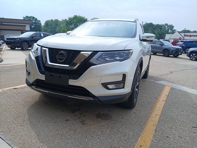 Used 2018 Nissan Rogue SL Platinum ProPILOT with VIN 5N1AT2MV4JC781288 for sale in Ottawa, IL
