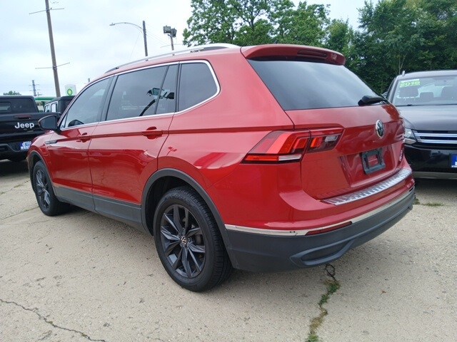 2022 Volkswagen Tiguan SE photo 3