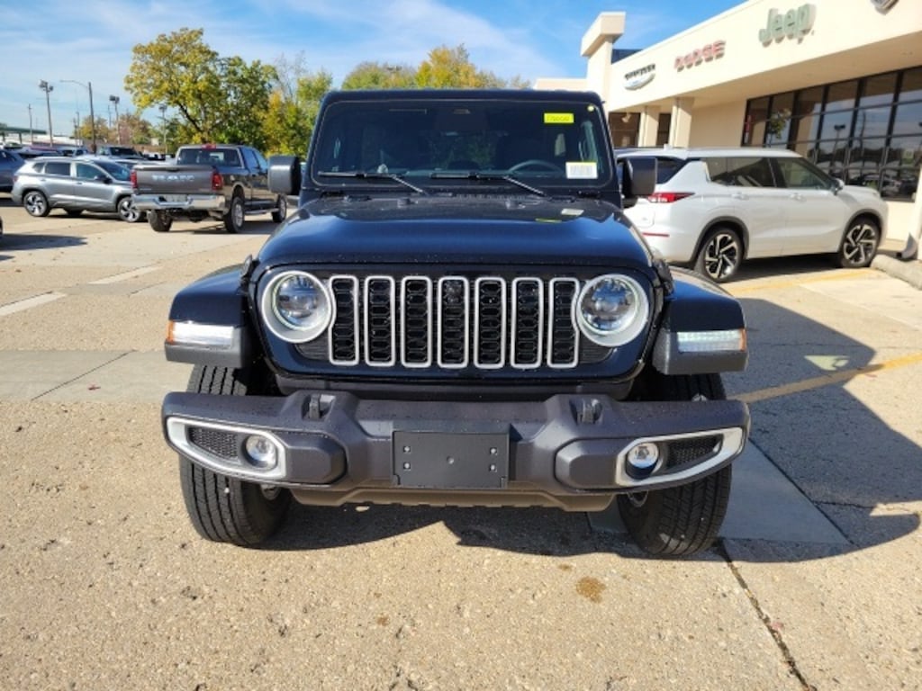 New 2026 Jeep Wrangler 4-DOOR SAHARA Sport Utility