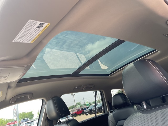 Used 2022 Volkswagen Atlas SEL Premium R-Line with VIN 1V2FR2CA8NC524887 for sale in Ottawa, IL
