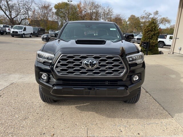 2023 Toyota Tacoma TRD Sport V6 photo 2