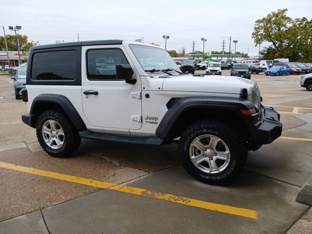 Used 2020 Jeep Wrangler Sport SUV