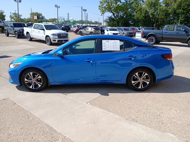 2022 Nissan Sentra SV photo 3