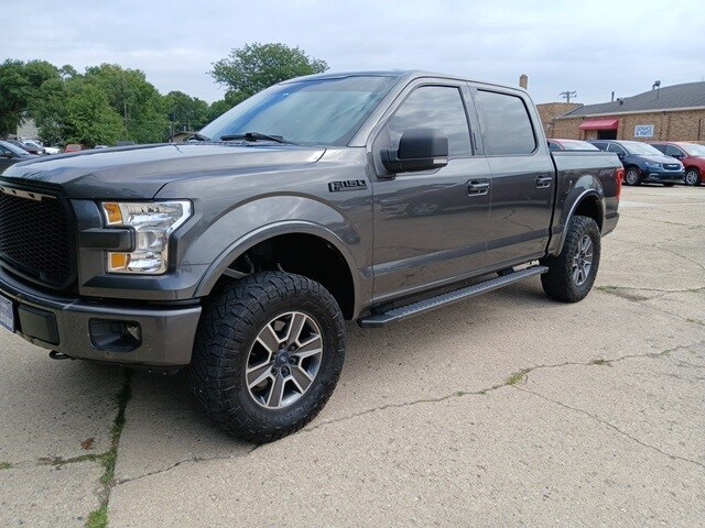 Used 2017 Ford F-150 XLT with VIN 1FTEW1EP3HKE15202 for sale in Ottawa, IL