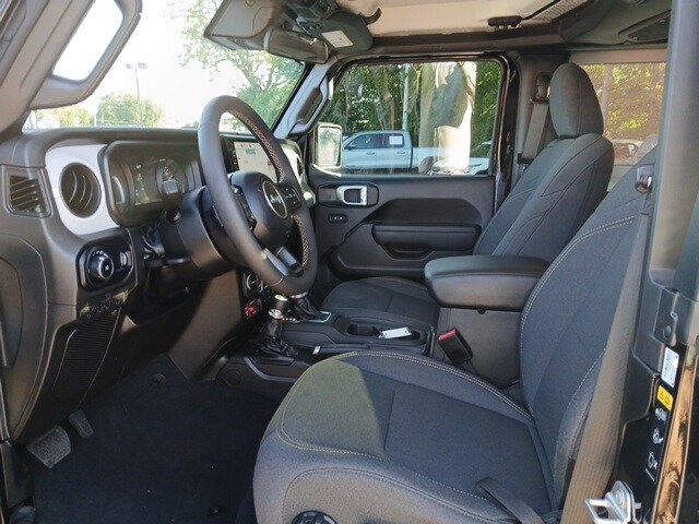 2024 Jeep Wrangler Sport photo 4
