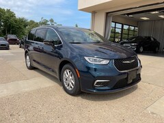 2025 Chrysler Pacifica SELECT Passenger Van