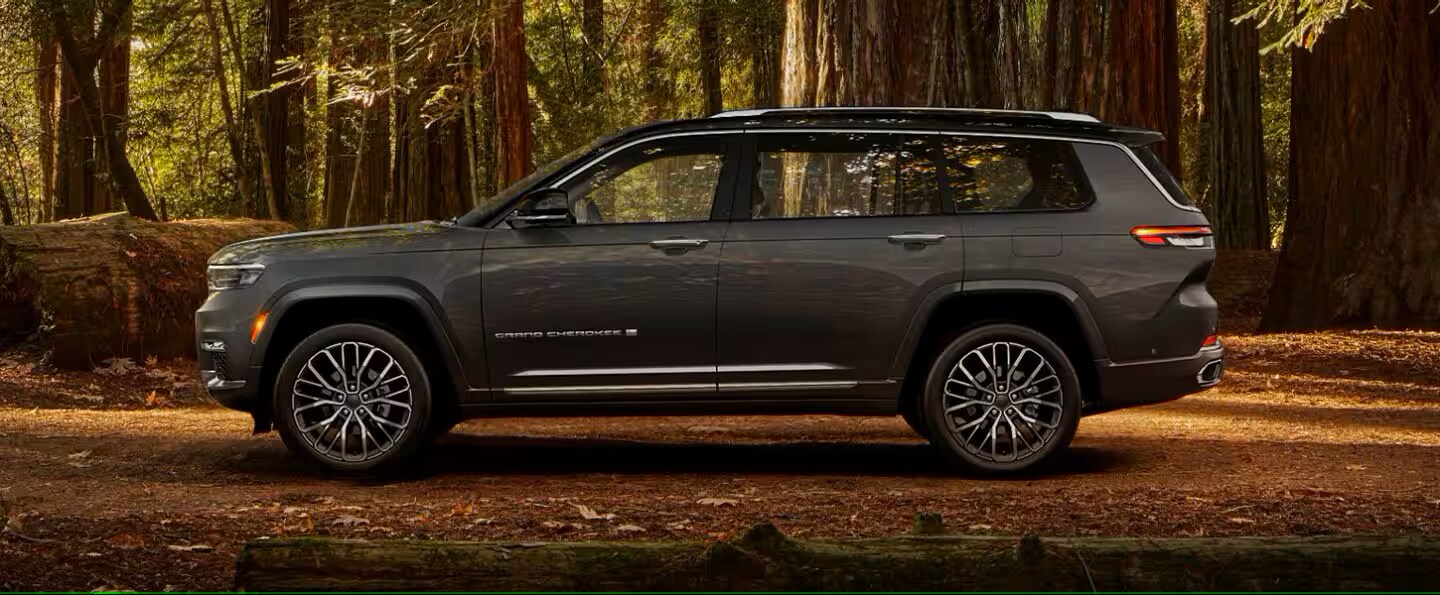 Explore the All-New 2024 Jeep Grand Cherokee – Where Style Meets Function thumbnail