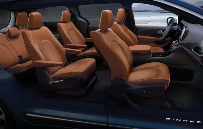 2025 Chrysler Pacifica Hybrid Interior