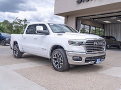 2025 Ram 1500 LARAMIE CREW CAB 4X4 5'7 BOX Pickup