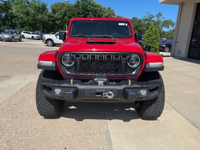 2024 Jeep Wrangler Rubicon 392 photo 3