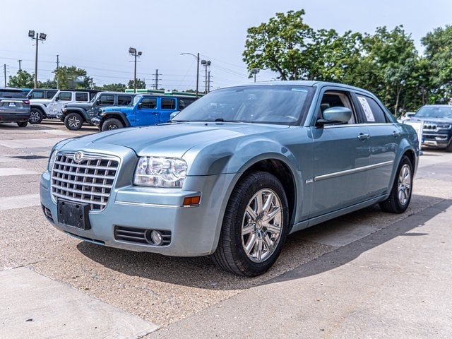 Used 2009 Chrysler 300 Signature Series with VIN 2C3KA53V09H592619 for sale in Ottawa, IL