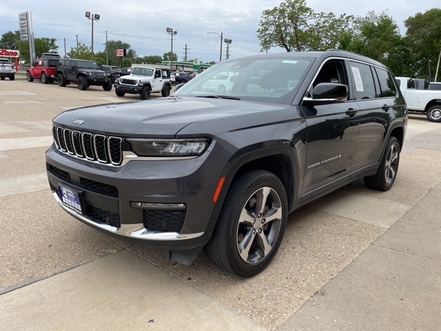Used 2023 Jeep Grand Cherokee L Limited with VIN 1C4RJKBG5P8702465 for sale in Ottawa, IL