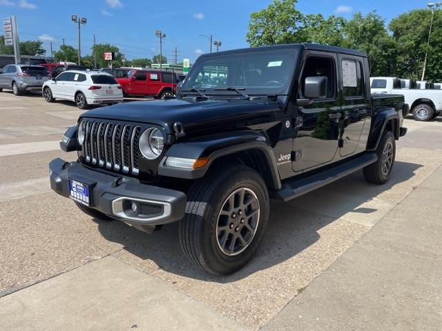 Used 2021 Jeep Gladiator Overland with VIN 1C6HJTFG3ML501501 for sale in Ottawa, IL