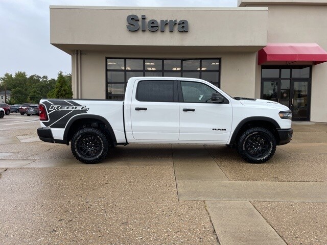 2025 Ram 1500 Rebel photo 4