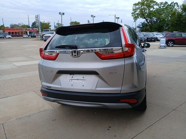 2019 Honda CR-V LX photo 4