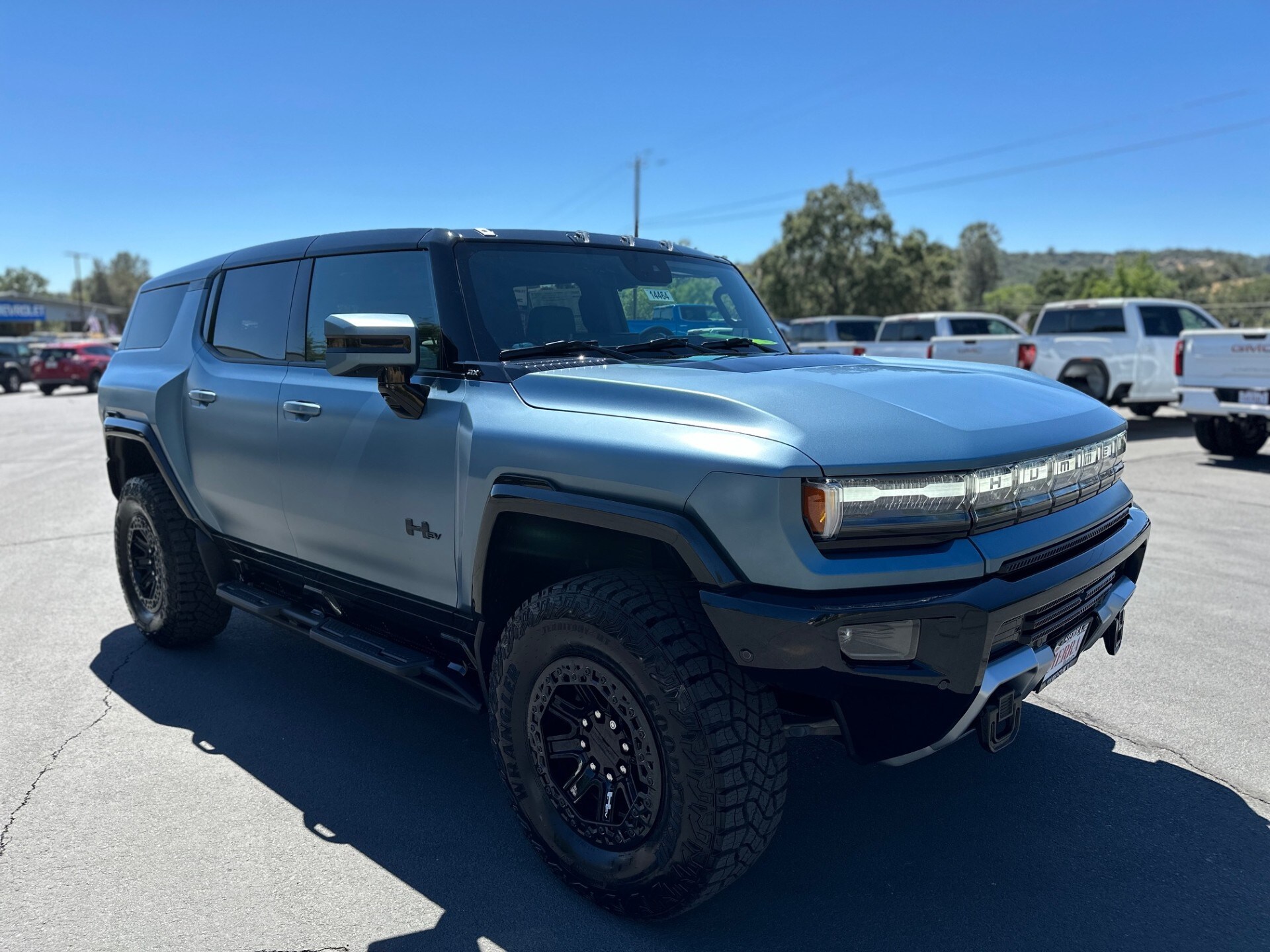 2024 Gmc Hummer EV photo 3