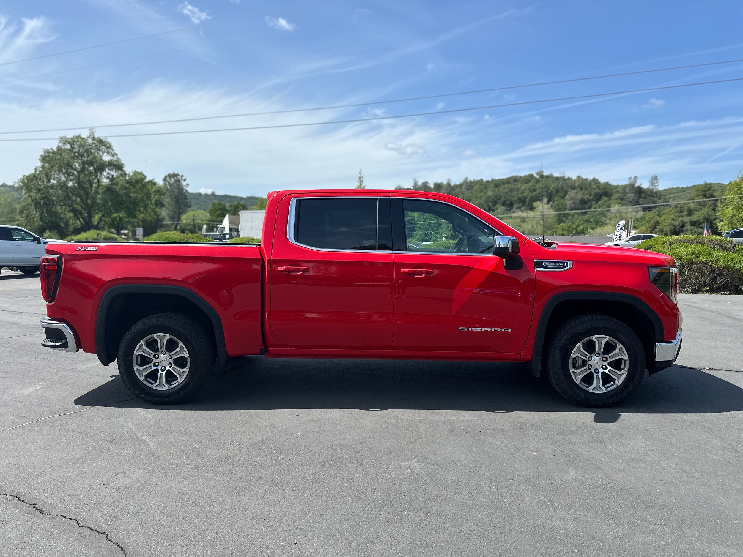 2025 Gmc Sierra 1500 SLE photo 4