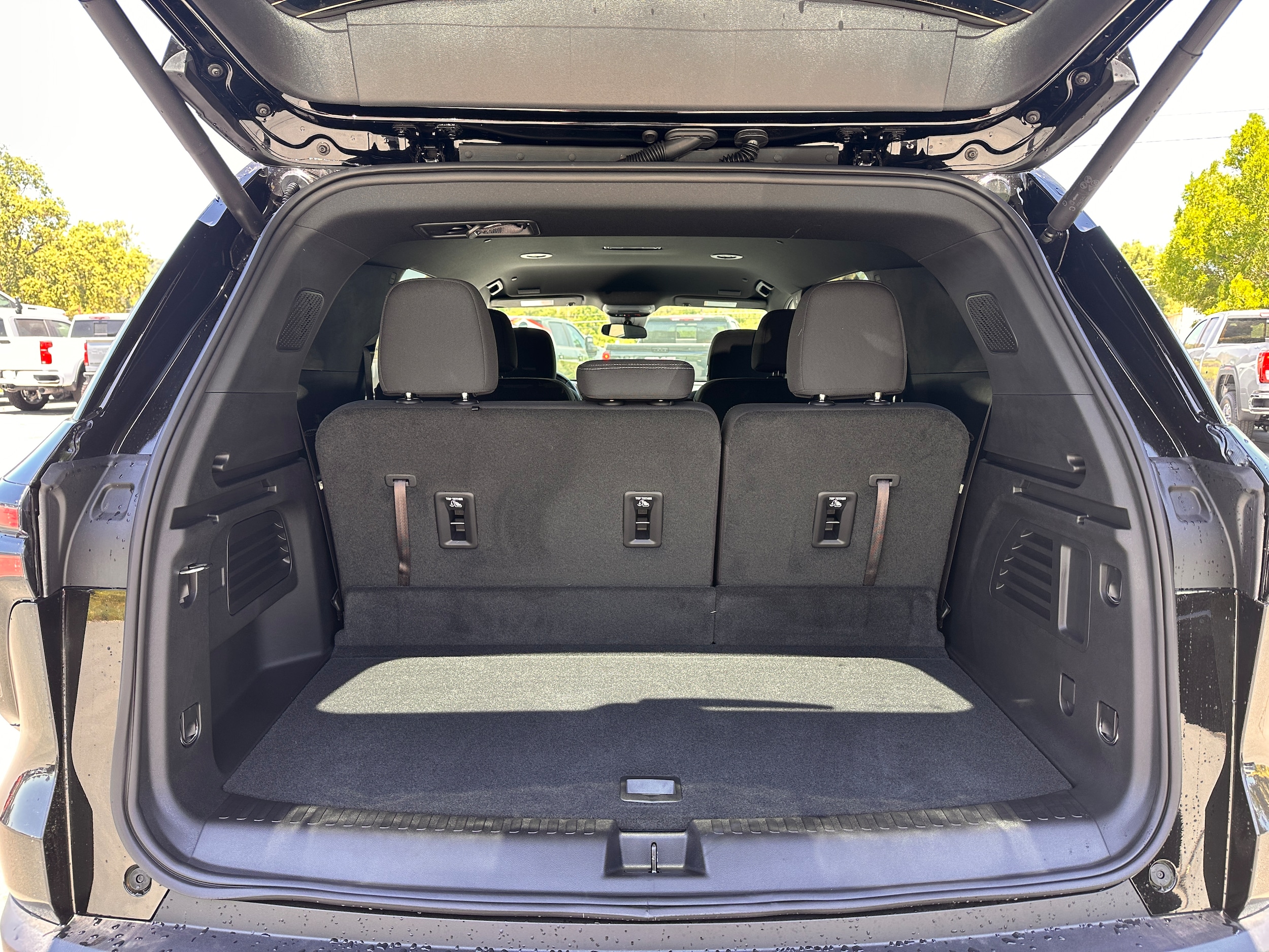 2025 Chevrolet Traverse LT - Photo 7