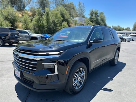 2025 Chevrolet Traverse LT SUV