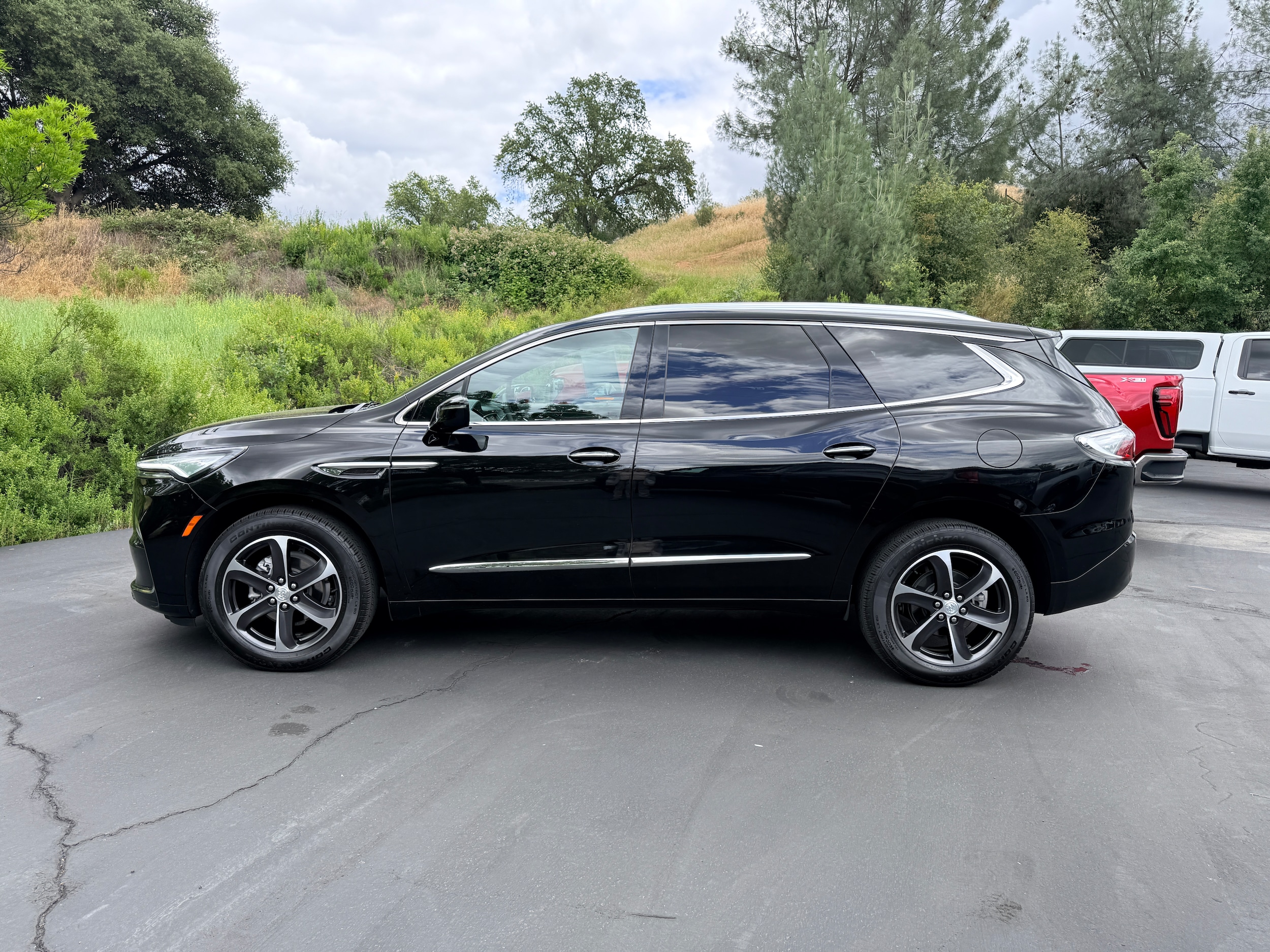 2022 Buick Enclave Essence AWD's photo