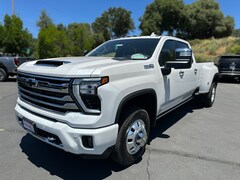 2025 Chevrolet Silverado 3500 HD High Country DRW Truck