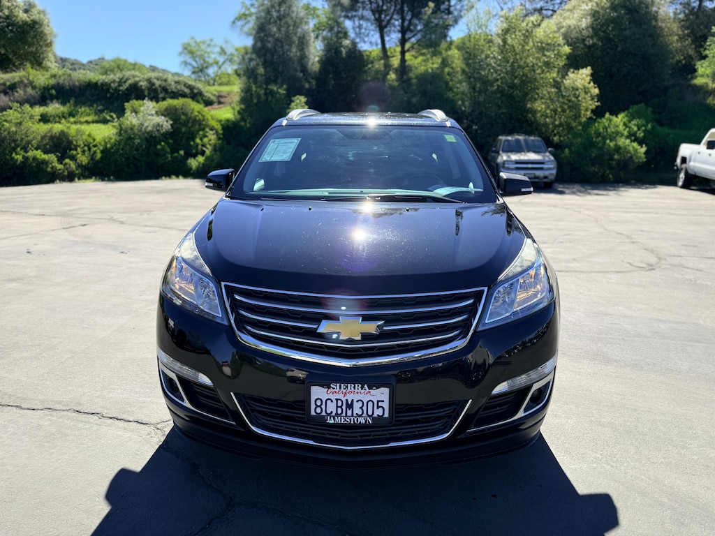 Used 2017 Chevrolet Traverse LT SUV
