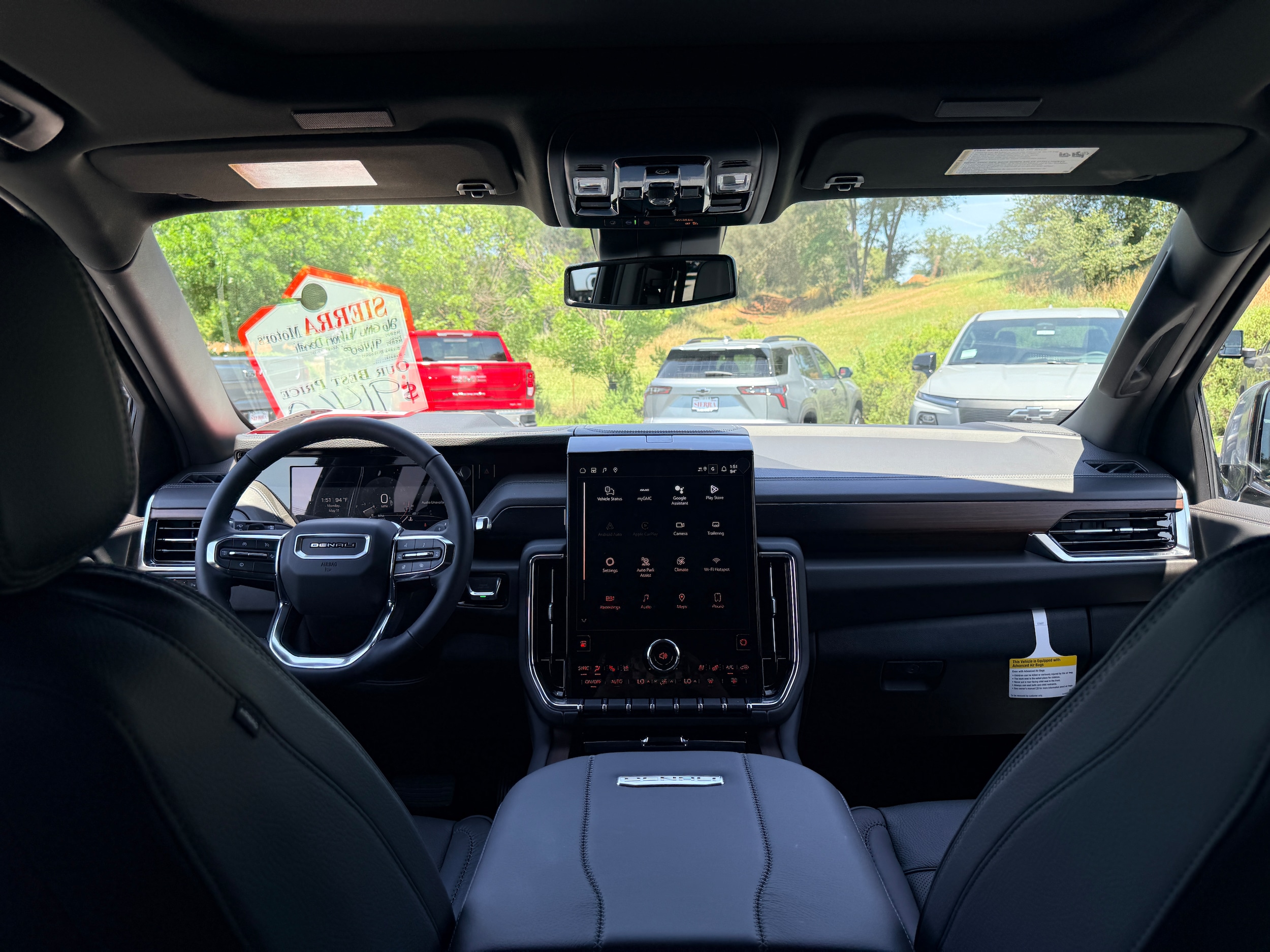 2026 GMC Yukon Denali - Photo 17