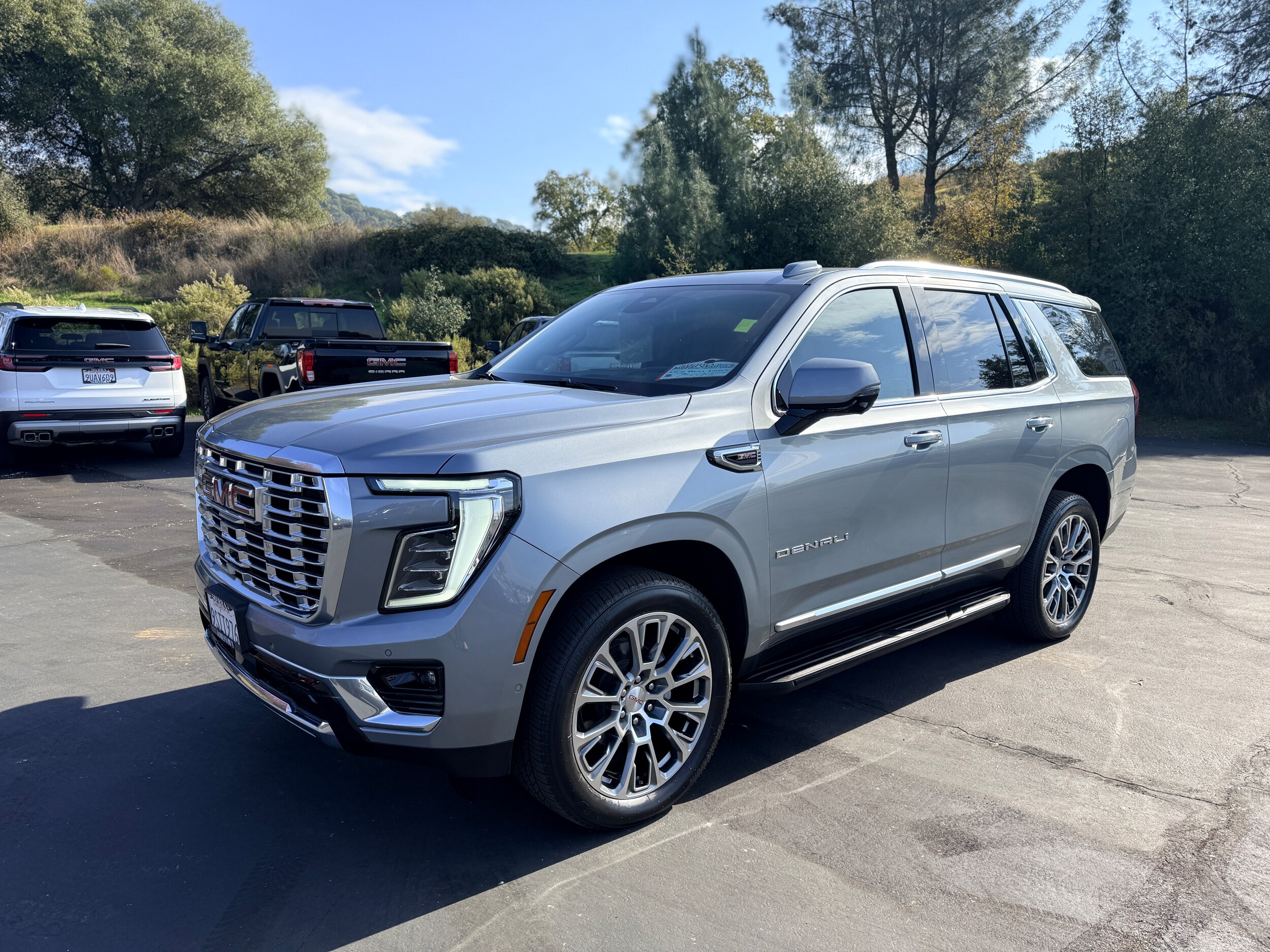 2025 Gmc Yukon Denali photo 2