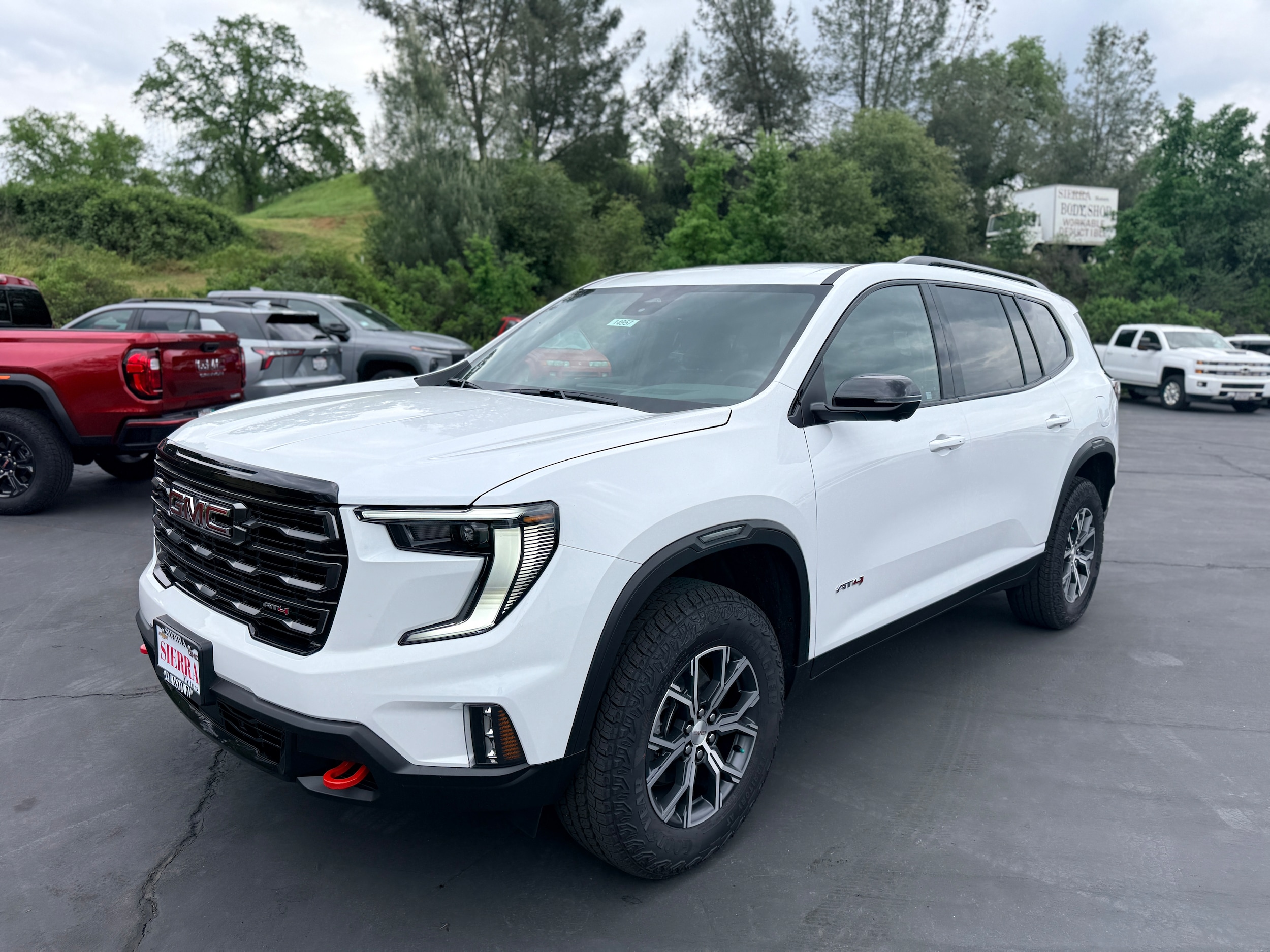 2026 GMC Acadia AT4 AWD's photo